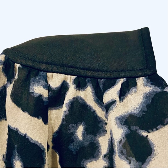 UK2LA Leopard Print Blouse Cool Blue Hue Vegan Leather Trim Gold Buttons - Picture 8 of 14